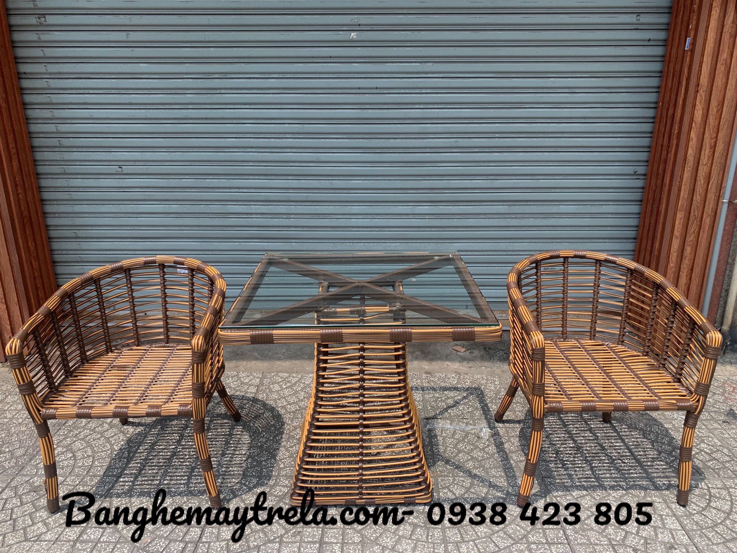 Bàn ghế cafe sân vườn ngoài trời